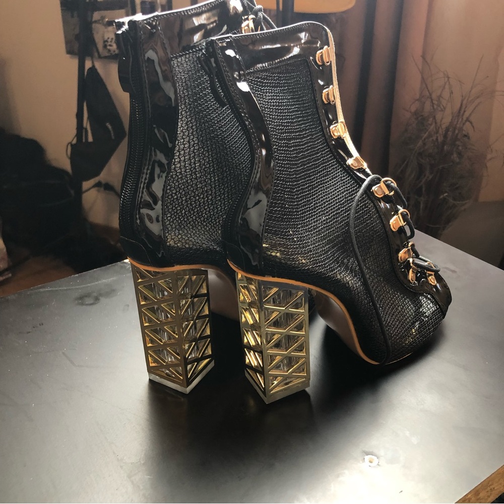 Mesh heels - Picture 3 of 11
